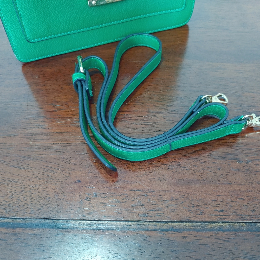 🦚 AVAILABLE IN BUNDLE!/ Green, purple and Gold Shoulder bag or Handbag from A - Picture 5 of 14